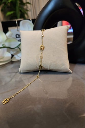 سوارة من ماركة اقنر