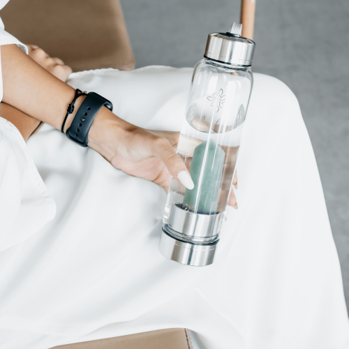 علبة ماء ب حجر الجاد الاخضر