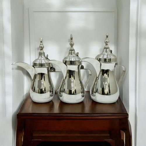 دلة رسلان زينة استيل فضي