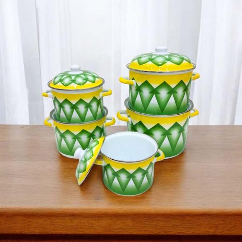 قدر غضار شوربة عميق أخضر