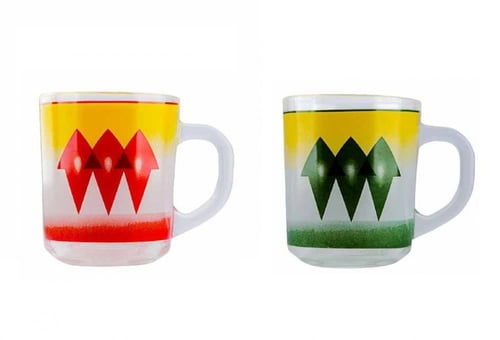 كوب غضار زجاج بيد