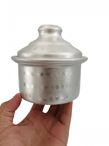 قدر معدن منقوش وطني صغير