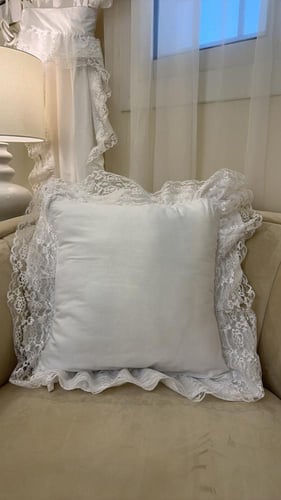 خدادية أطراف دانتيل الابيض