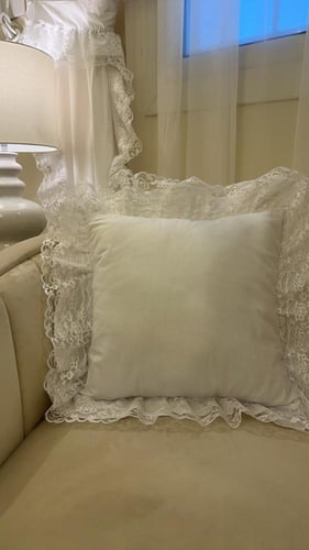 خدادية أطراف دانتيل الابيض