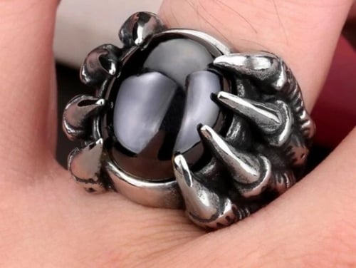 خاتم مخلب فضي بحجر اسود