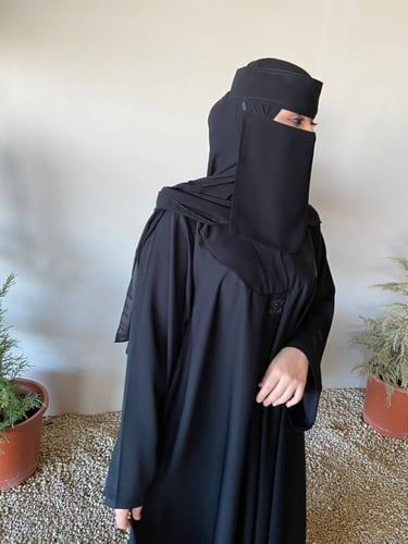 عرض طرحة بندانه + نقاب مجانا