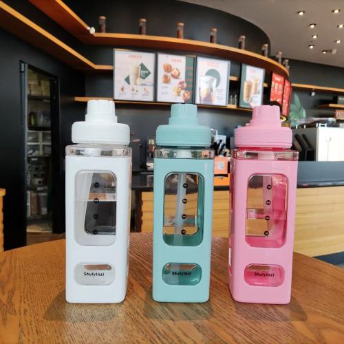 قارورة مياه بجزء شفاف 700 مل