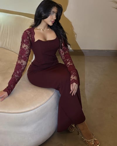 تسليم فوري Burgundy