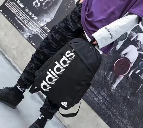 حقيبة ظهر للرجال والنساء من اديداس