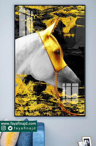 لوحة جدارية خيل ذهبي