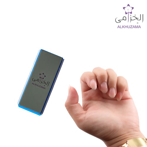 ملمع أظافر اربعة اتجاهات