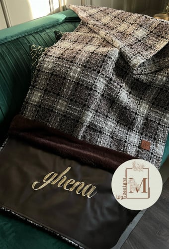 شال شتوي مطرز / بني