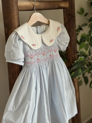 فستان سموكد شغل يدوي بلو سكاي