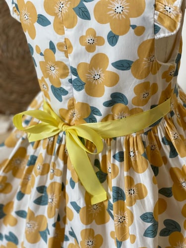 فستان الأورنج الصيفي