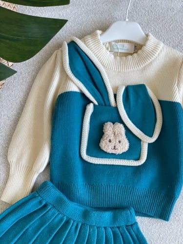 طقم الأرنب التركوازي