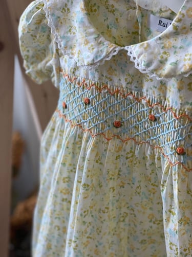 فستان سموكيد أصفر