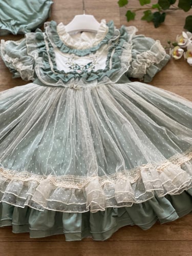 فستان أسباني بطبقة الدانتيل 2 قطعة