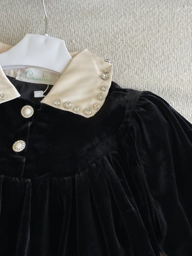 فستان شتوي مخمل اسود