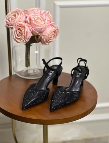 كعب انيق s44135