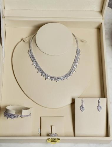 طقم اكسسوار A1508