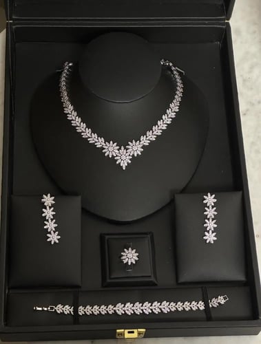 طقم اكسسوار A1518