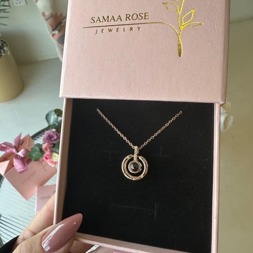 سلسال أحبك بجميع اللغات (روز-دائري)