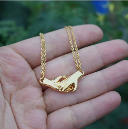 سلسالين اليدين