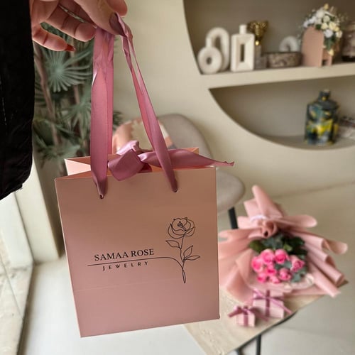 سلسال أحبك للقمر