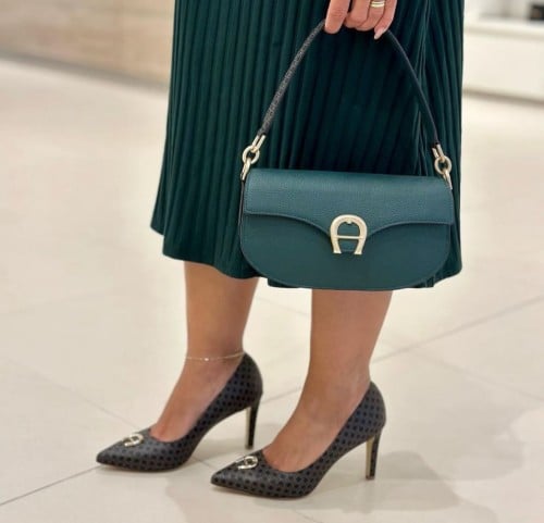 Aigner