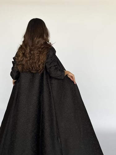 عباية سوداء مشجرة