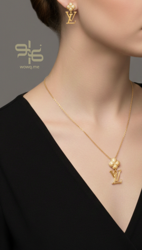 طقم سلسال وحلق بتصميم عصري ذهبي وفضي