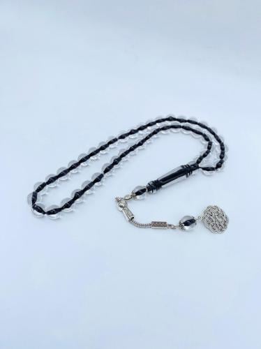 سبحة بكلايت شفافة بخيط اسود