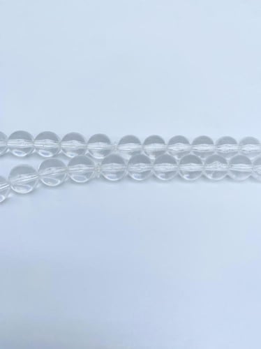 سبحة بكلايت شفافة بخيط ابيض