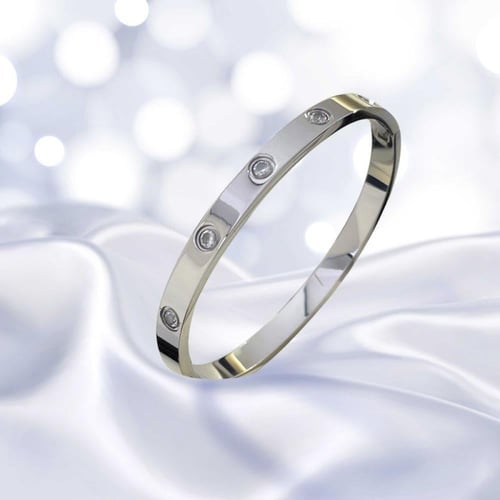 سوارة كارتير مرصعة بالزركون - مستوحاة