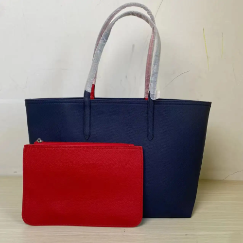 شنطة لاكوست - حجم كبير