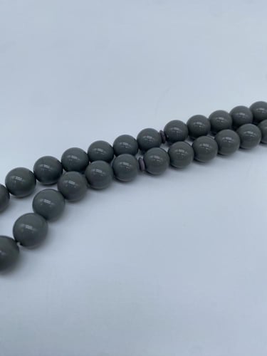 سبحة بكلايت بلون رمادي