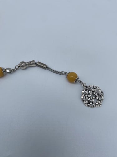 سبحة بكلايت زعفراني