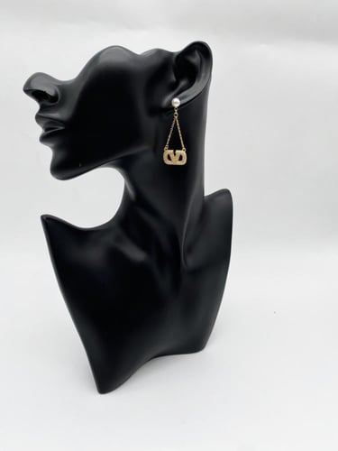 حلق فالنتينو فضي وذهبي - مستوحى