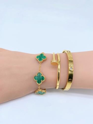 بكج 3 اساور مع خاتم هديه من اختيارك