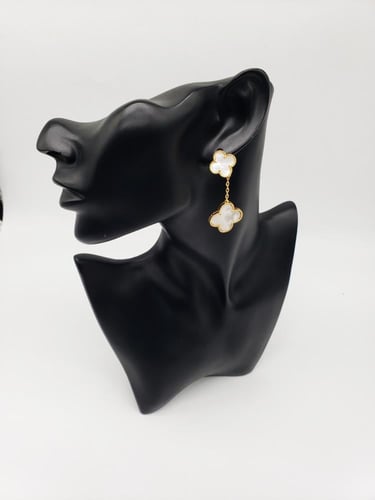 حلق فان كليف وردتين عدة الوان - مستوحى