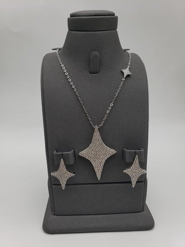 طقم سلسال وحلق زركون تصميم الالماس