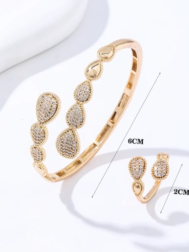 سوارة وخاتم مطليان بالذهب عيار 18 والبلاتينيوم