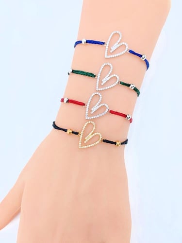 سواره بشكل قلب عدة الوان