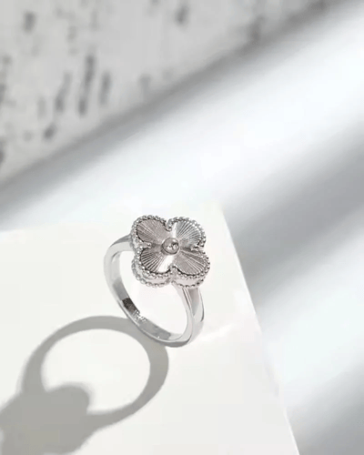 بوكس توزيعه 6خواتم فان كليف - مستوحى