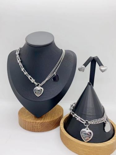 طقم فاخر 3 قطع - فضي