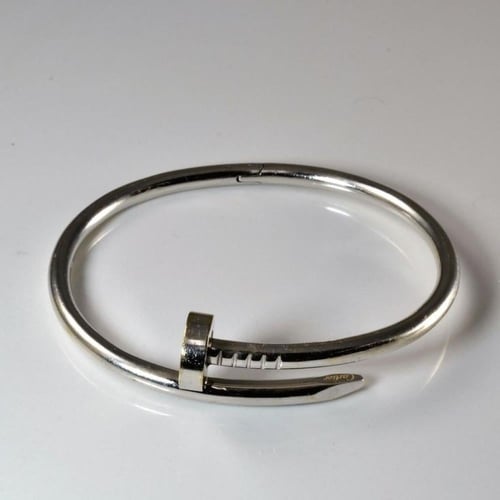 سوارة كارتير فضي - مستوحاة