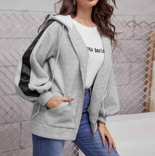 سويت رمادي بسحاب امامي