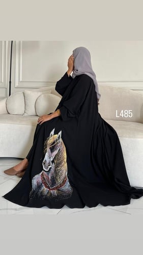 عباية كريب سبشل رسم يدوي وشك يدوي قصة عادية ستريت