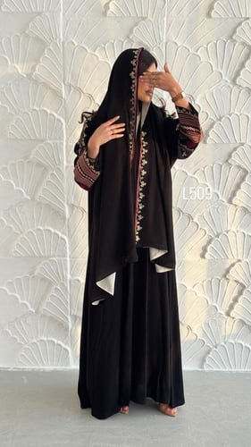 عباية كريب سبشل تطريز يدوي هاري قصة عادية ستريت