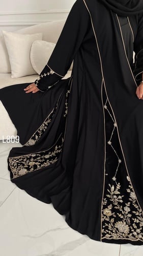 عباية كريب سبشل مع مخمل قصة عادية ستريت